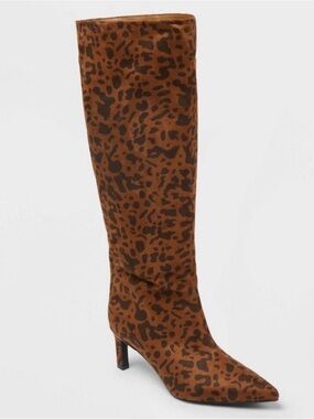 Women’s memory foam boot.